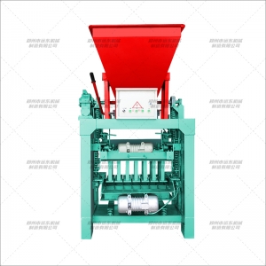 4-35B型小(xiǎo)型帶料鬥空(kōng)心磚機